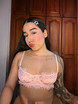 Snapshot of KaditaNavarro chatting on 07-28-26, 10:20 KaditaNavarro online show from 07-28-26, 10:20