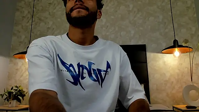 Snapshot of RaphaelDufort chatting on 11-07-25, 11:05 RaphaelDufort online show from 11-07-25, 11:05