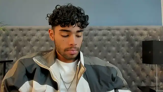 Snapshot of RaphaelDufort chatting on 11-13-25, 08:41 RaphaelDufort online show from 11-13-25, 08:41