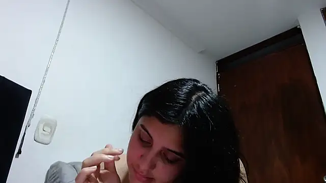 Snapshot of Electraweb_09 chatting on 10-09-25, 09:35 Electraweb 09 online show from 10-09-25, 09:35