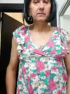 Emily de Carla online show from 10-27-25, 04:33