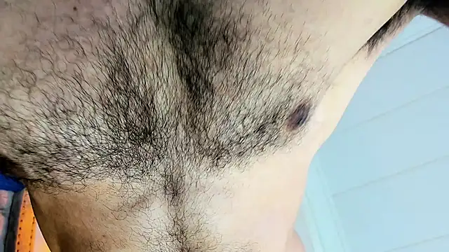 Snapshot of latinhotmuscle chatting on 03-25-26, 09:48 latinhotmuscle online show from 03-25-26, 09:48