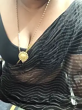 Snapshot of Tamil-rami chatting on 01-06-26, 02:04 Tamil-rami online show from 01-06-26, 02:04