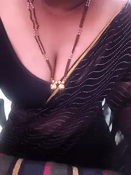 Snapshot of Tamil-rami chatting on 03-12-26, 04:40 Tamil-rami online show from 03-12-26, 04:40