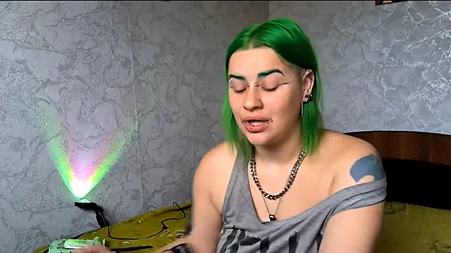 NeonNectar  online show from 10-15-25, 09:31