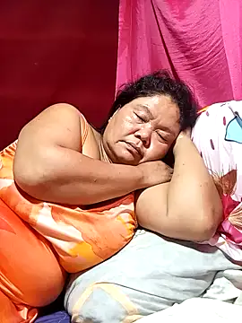 Snapshot of Mari_fvcks chatting on 10-07-25, 04:04 Mari fvcks online show from 10-07-25, 04:04