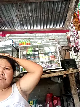 Snapshot of Mari_fvcks chatting on 10-14-25, 02:56 Mari fvcks online show from 10-14-25, 02:56