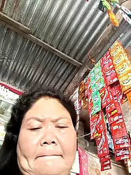 Snapshot of Mari_fvcks chatting on 10-31-25, 05:19 Mari fvcks online show from 10-31-25, 05:19