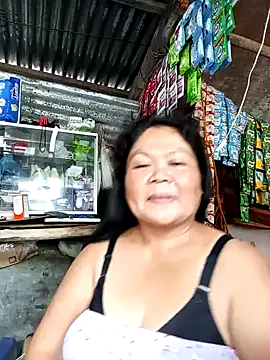 Snapshot of Mari_fvcks chatting on 11-25-25, 06:46 Mari fvcks online show from 11-25-25, 06:46