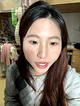 Snapshot of ououlovelove chatting on 11-19-25, 08:25 ououlovelove online show from 11-19-25, 08:25