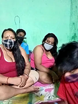 LoveOnStream online show from 11-04-25, 03:55