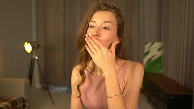 DeeannaBoera online show from 10-25-25, 04:20