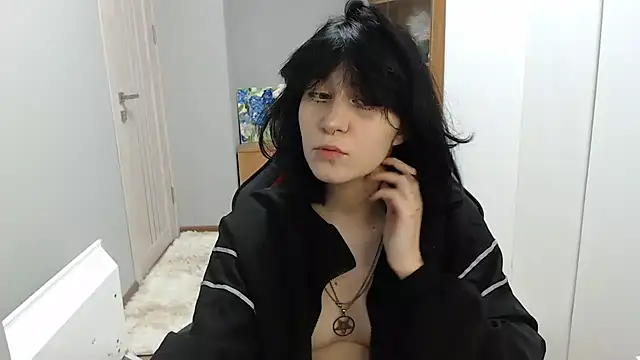 TinaQuiin online show from 11-26-25, 08:37