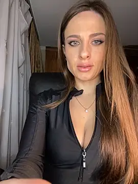 Snapshot of _shadylady_ chatting on 10-17-25, 06:32 shadylady online show from 10-17-25, 06:32