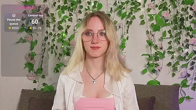 EmmaNovak online show from 03-31-26, 11:05