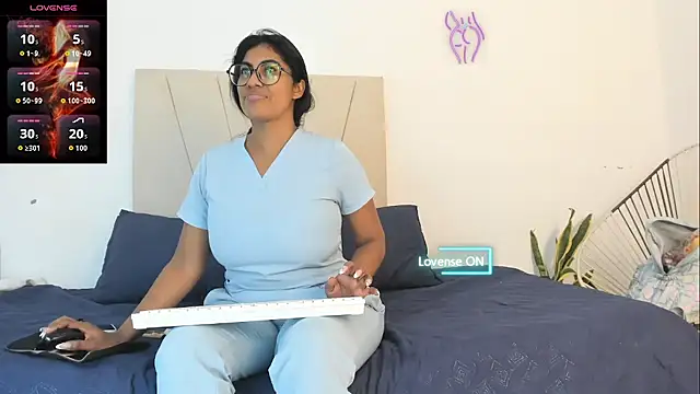  Miaa khalifa  online show from 09-22-25, 11:56