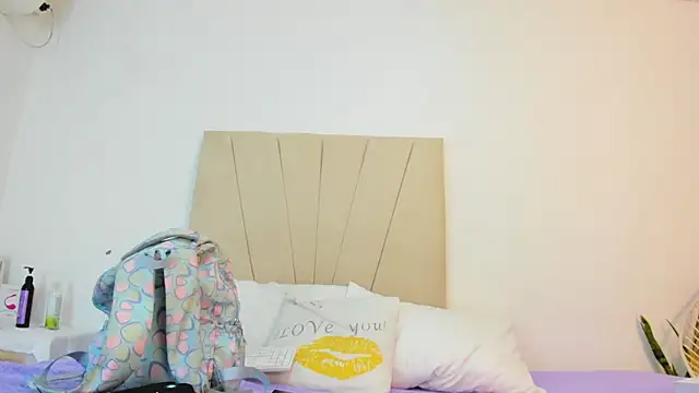  Miaa khalifa  online show from 10-04-25, 12:03