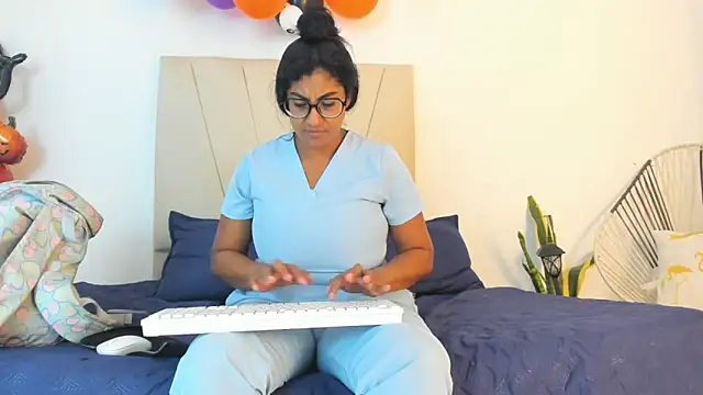  Miaa khalifa  online show from 10-14-25, 12:28