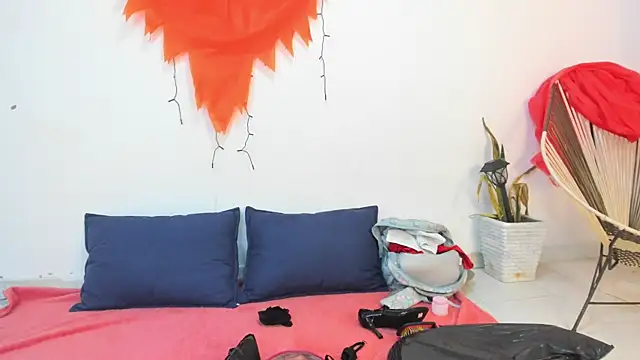  Miaa khalifa  online show from 10-30-25, 12:28