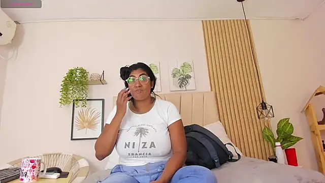  Miaa khalifa  online show from 07-23-26, 12:14