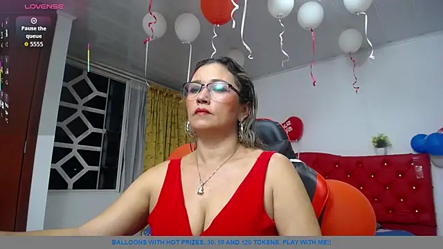 noelia milf19 online show from 02-19-26, 01:45