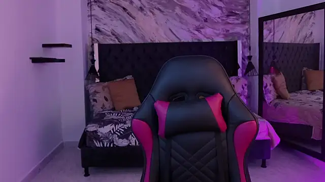 kitty collins  online show from 04-05-26, 11:40