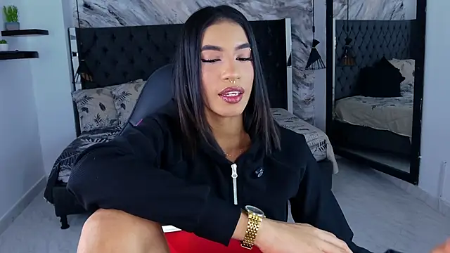 kitty collins  online show from 04-22-26, 11:23