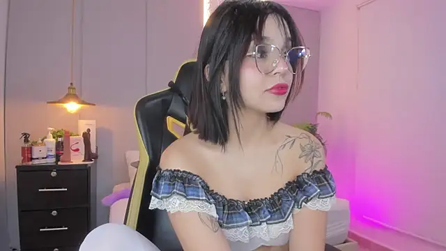 Clara Luu online show from 02-04-26, 02:50