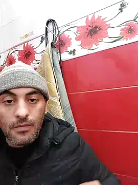 Snapshot of Mahdidido45 chatting on 01-09-26, 09:45 Mahdidido45 online show from 01-09-26, 09:45