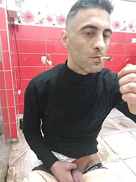 Snapshot of Mahdidido45 chatting on 03-20-26, 08:14 Mahdidido45 online show from 03-20-26, 08:14