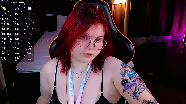 Snapshot of fillisfox_ chatting on 02-08-26, 04:21 fillisfox online show from 02-08-26, 04:21