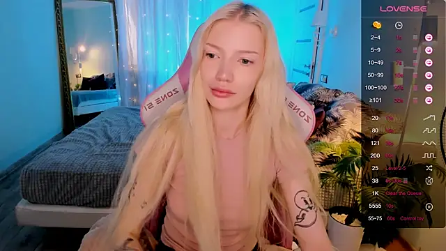Snapshot of AnyaTaylor_ chatting on 05-31-26, 02:20 AnyaTaylor online show from 05-31-26, 02:20