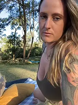 OdetteDelane online show from 10-08-25, 07:17