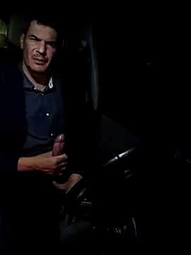 Snapshot of twitshe chatting on 11-19-25, 11:49 twitshe online show from 11-19-25, 11:49