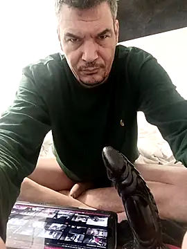 Snapshot of twitshe chatting on 11-25-25, 02:50 twitshe online show from 11-25-25, 02:50