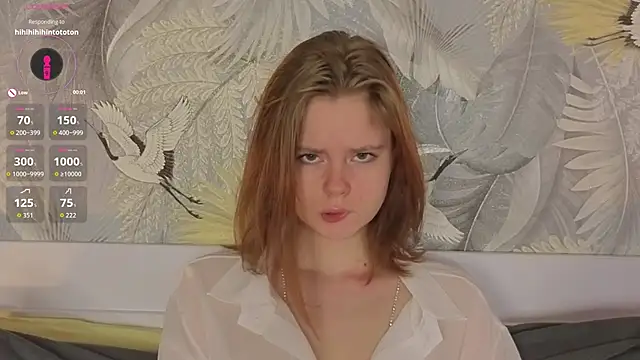 Snapshot of JulietteRain chatting on 10-18-25, 04:19 JulietteRain online show from 10-18-25, 04:19