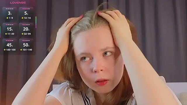 Snapshot of JulietteRain chatting on 11-08-25, 04:07 JulietteRain online show from 11-08-25, 04:07