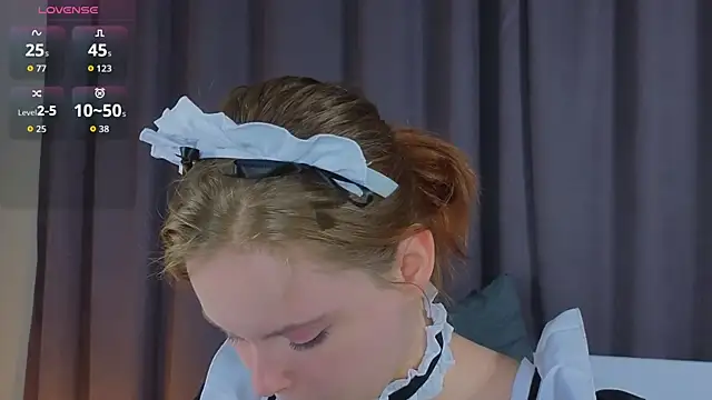 Snapshot of JulietteRain chatting on 11-19-25, 05:35 JulietteRain online show from 11-19-25, 05:35