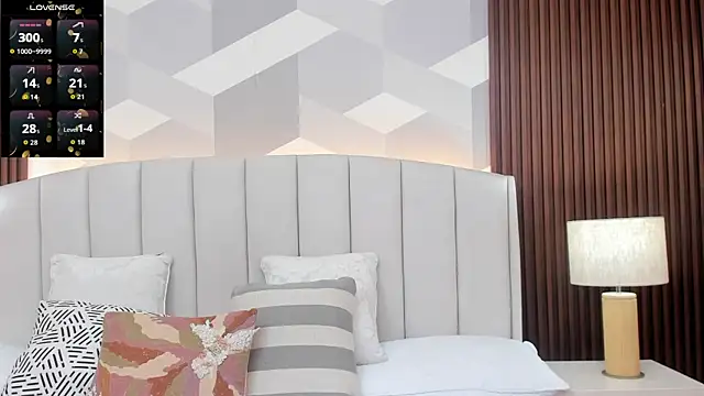 Mommy Naughty online show from 03-28-26, 11:32