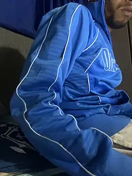 Snapshot of leinad_or97 chatting on 10-07-25, 03:58 leinad or97 online show from 10-07-25, 03:58