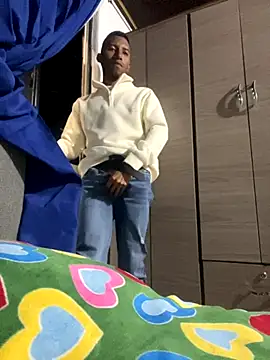 Snapshot of leinad_or97 chatting on 10-20-25, 03:29 leinad or97 online show from 10-20-25, 03:29