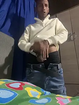 Snapshot of leinad_or97 chatting on 10-22-25, 03:29 leinad or97 online show from 10-22-25, 03:29