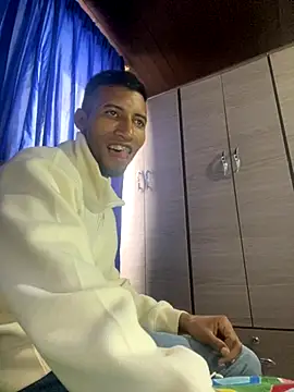 Snapshot of leinad_or97 chatting on 11-02-25, 08:22 leinad or97 online show from 11-02-25, 08:22