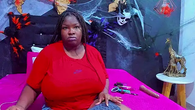 Maiam  Rossi online show from 11-18-25, 11:47