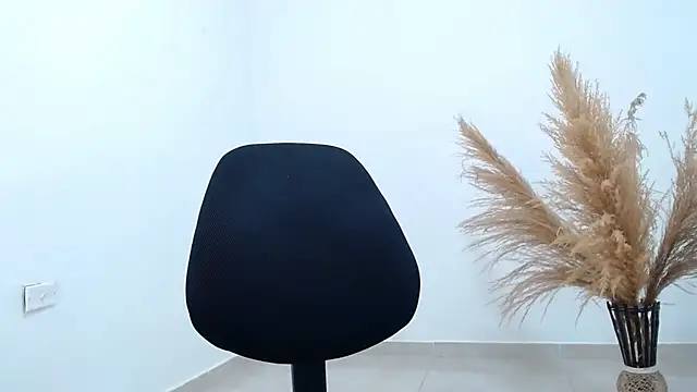 Snapshot of liambolt chatting on 02-15-26, 01:13 liambolt online show from 02-15-26, 01:13