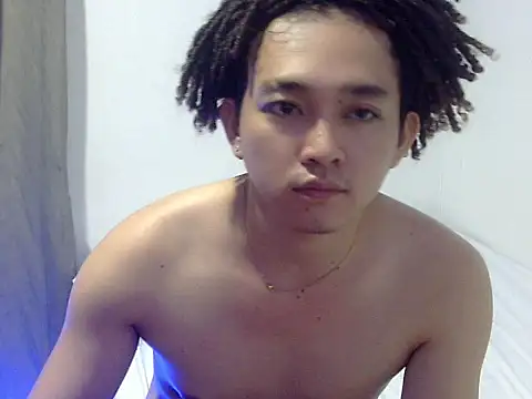 Snapshot of Stud_Aaron chatting on 06-10-26, 12:15 Stud Aaron online show from 06-10-26, 12:15