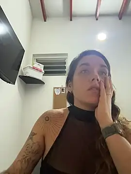 Snapshot of Sophia_House_ chatting on 10-25-25, 10:48 Sophia House online show from 10-25-25, 10:48