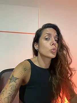 Snapshot of Sophia_House_ chatting on 03-25-26, 01:00 Sophia House online show from 03-25-26, 01:00