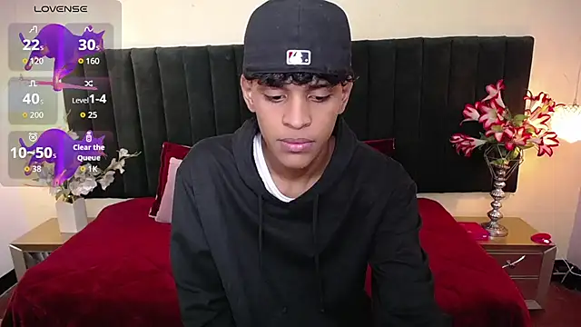 jhos padill online show from 10-28-25, 01:14