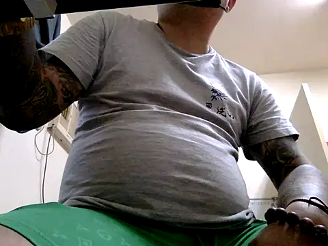 pwq77 online show from 12-19-25, 07:26